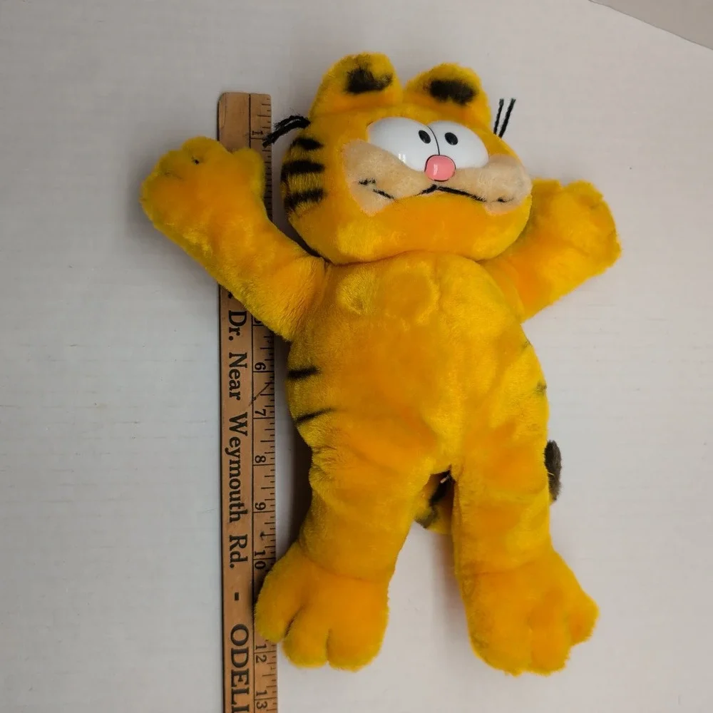Vintage Garfield Plush Dakin 1978 1981 Orange Cat Stuffed Animal 12 Inch Toy